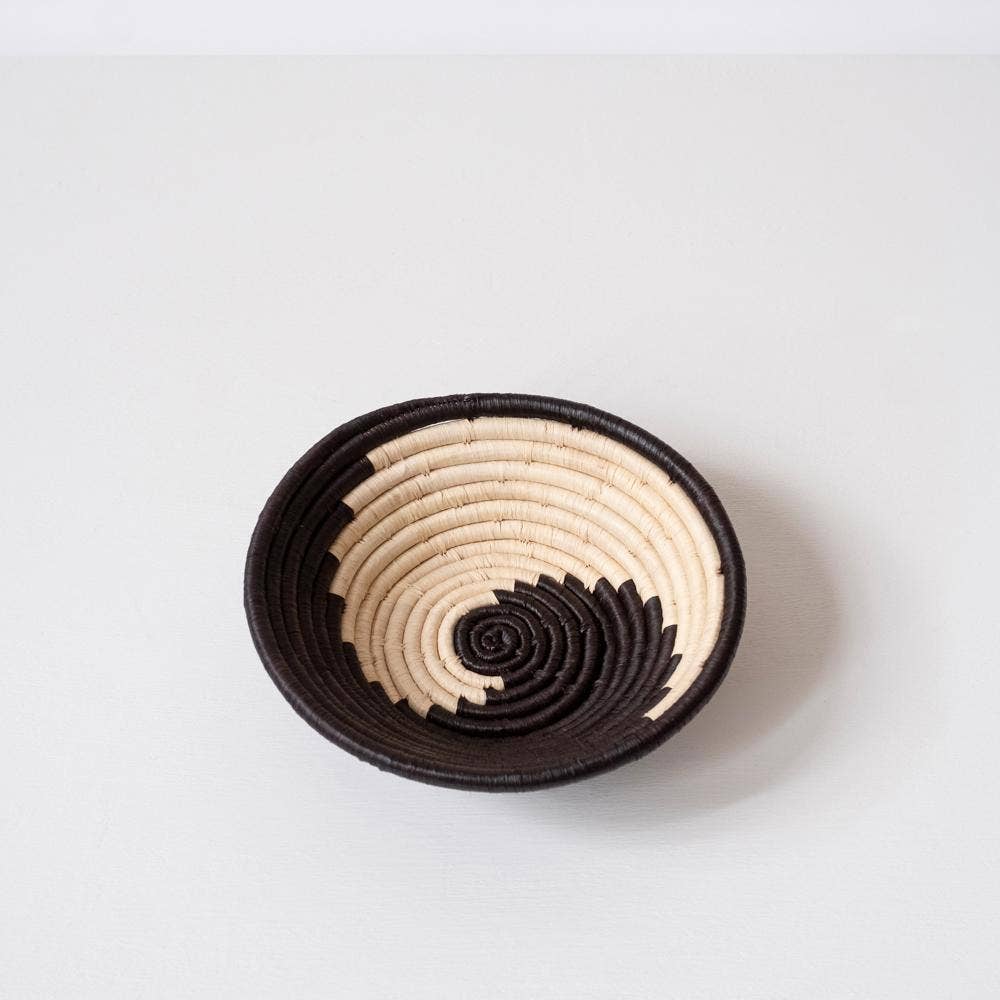 Maadili Collective: Small Simple Spiral Basket