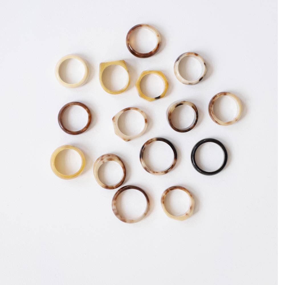 Maadili Collective: Simple Horn Ring